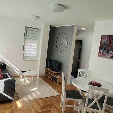 Joker Apartman Požarevac Dış mekan fotoğraf
